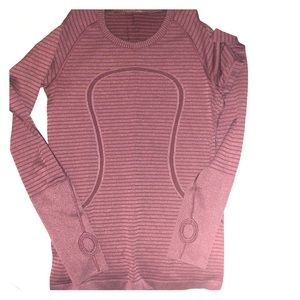 Lululemon long sleeve swiftly size 6